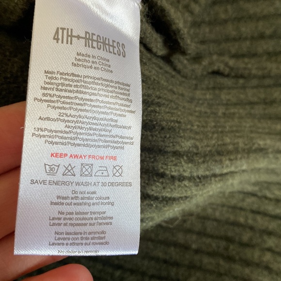 4th & Reckless Green Sweater NWOT - Picture 8 of 8